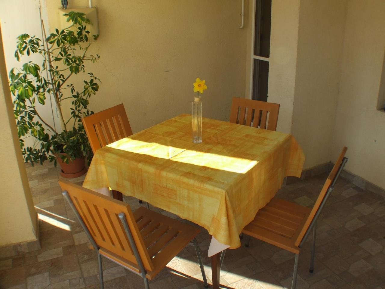 Livi Apartman Merevfalu Kerti Medencevel Fonyód Extérieur photo